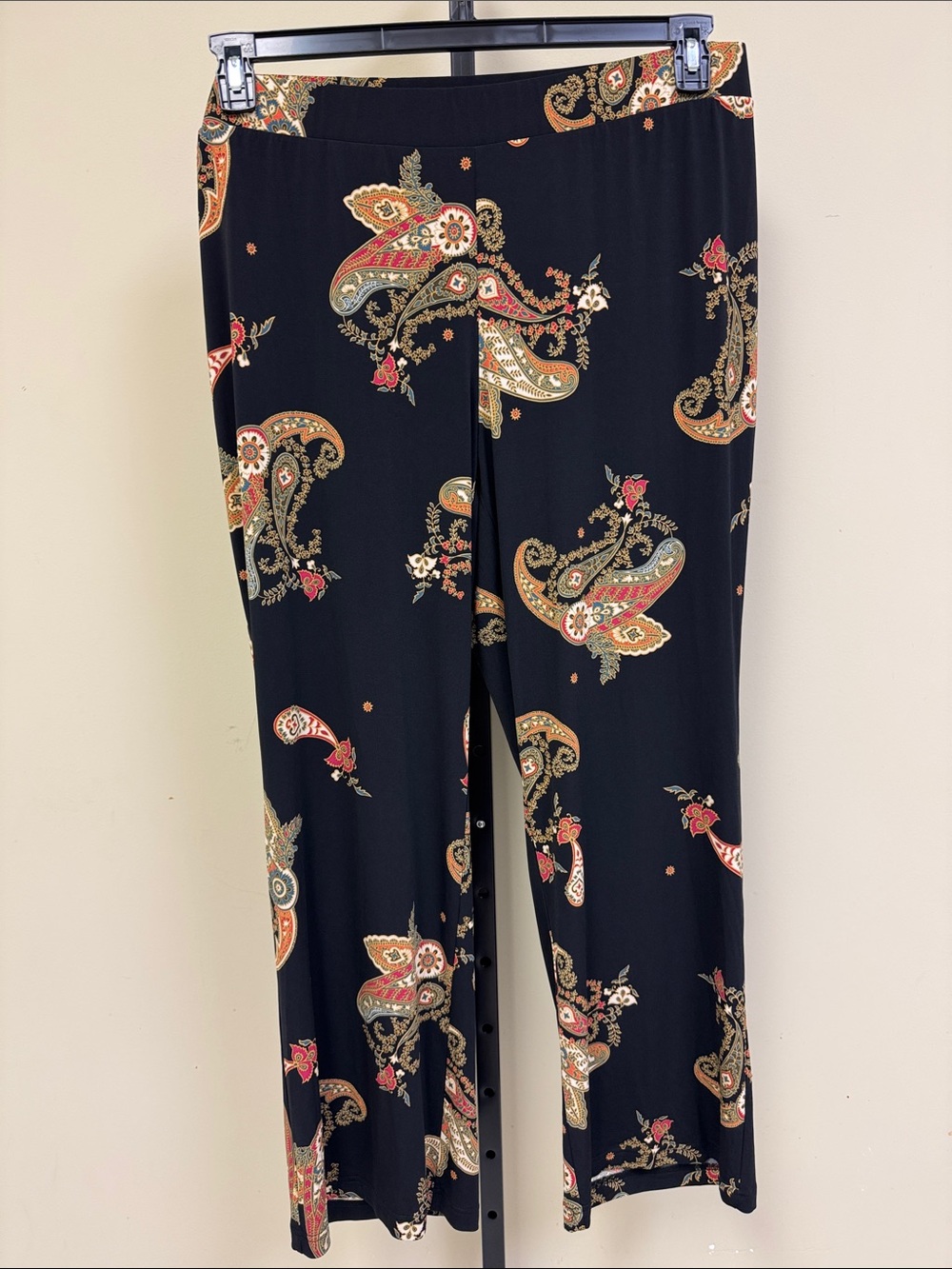 Vince Camuto Black Wide Leg Pants with Paisley Print